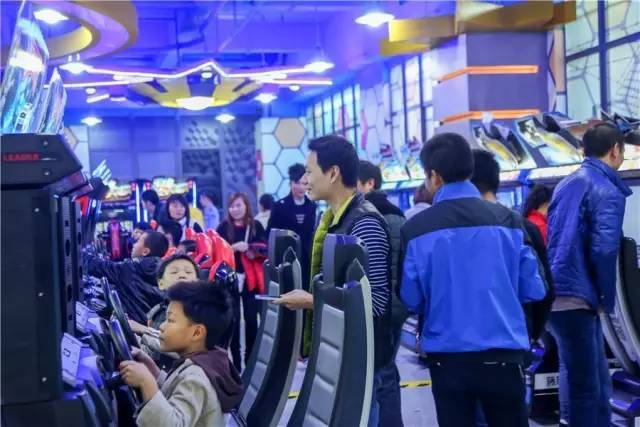 民樂園萬達大玩家電玩城 兒童免費暢玩！相約十點淘氣堡